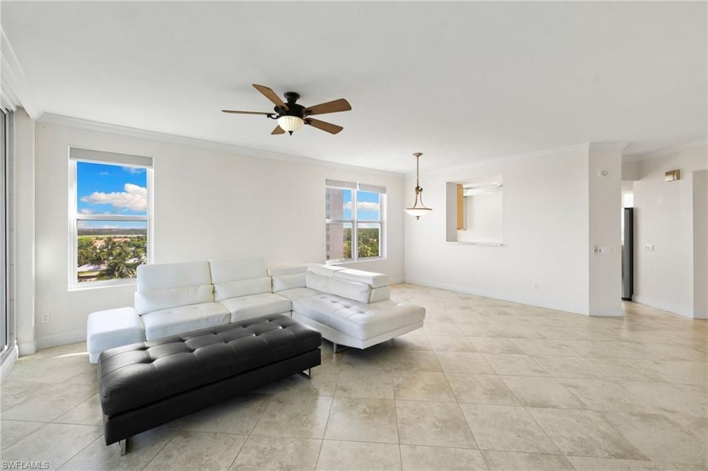 420 Cove Tower Dr, Unit 804, Naples, FL 34110 Photo