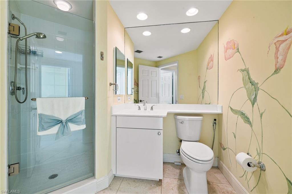 420 Cove Tower Dr, Unit 804, Naples, FL 34110 Photo