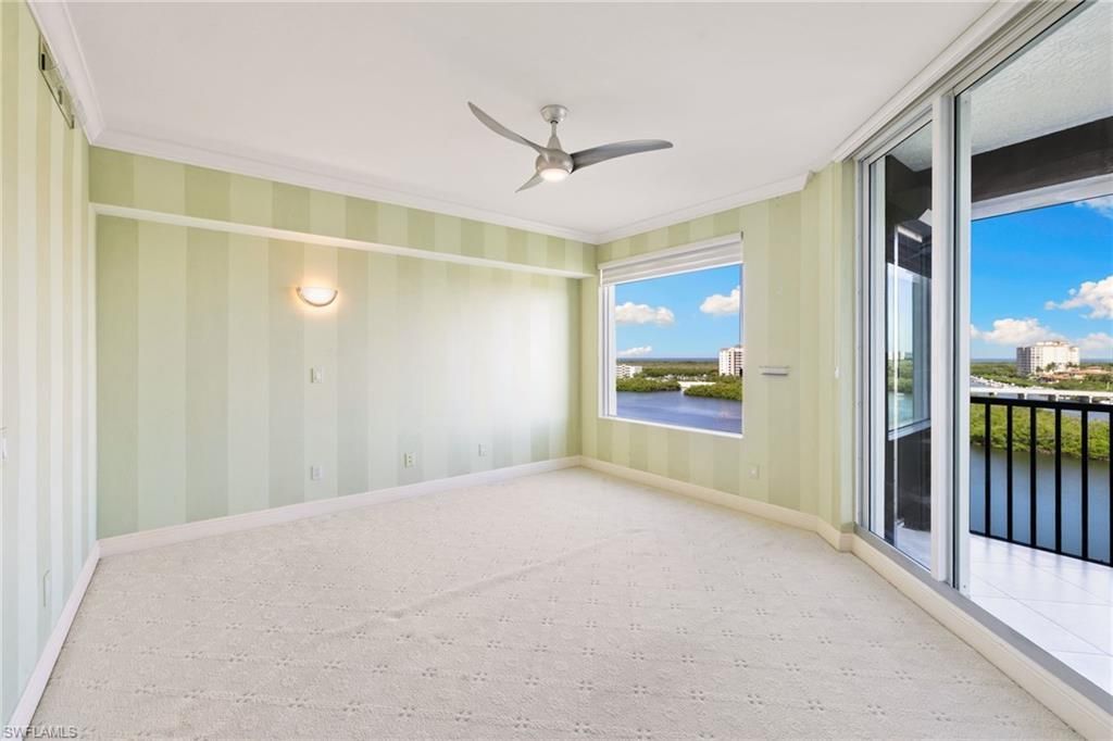 420 Cove Tower Dr, Unit 804, Naples, FL 34110 Photo