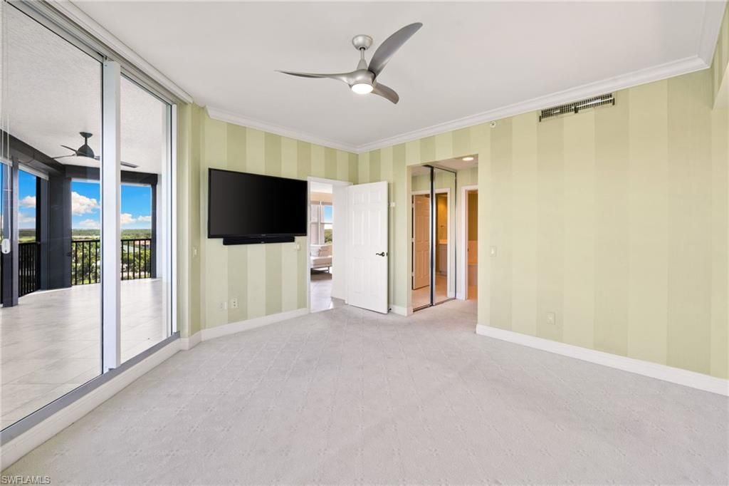 420 Cove Tower Dr, Unit 804, Naples, FL 34110 Photo