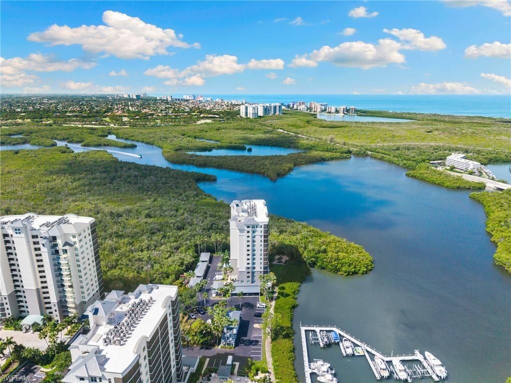 420 Cove Tower Dr, Unit 804, Naples, FL 34110 Photo