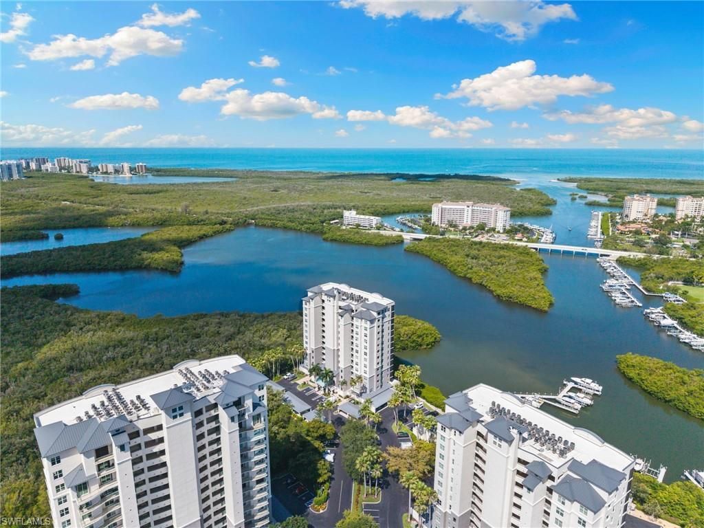 420 Cove Tower Dr, Unit 804, Naples, FL 34110 Photo