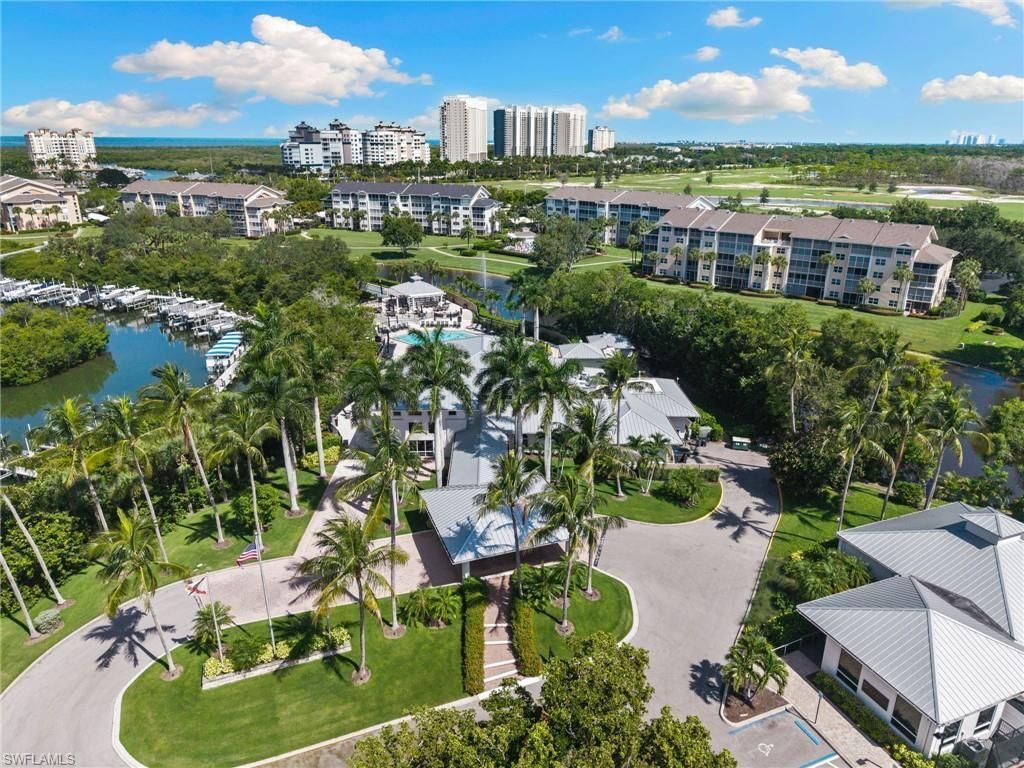 420 Cove Tower Dr, Unit 804, Naples, FL 34110 Photo