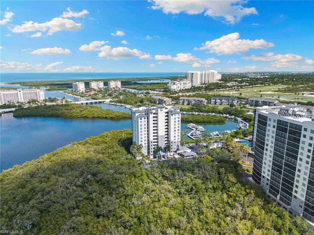 420 Cove Tower Dr, Unit 804, Naples, FL 34110 Photo