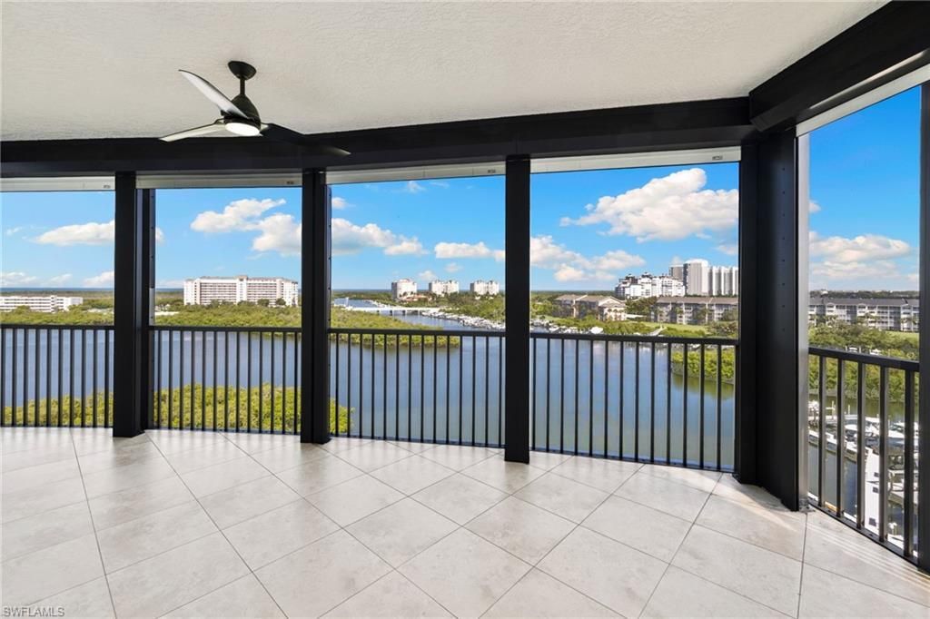420 Cove Tower Dr, Unit 804, Naples, FL 34110 Photo