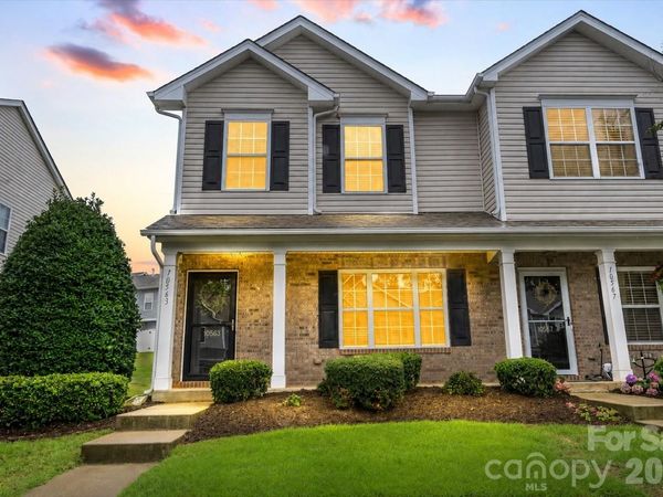 10563 Stoneacre Court, Pineville, NC 28134