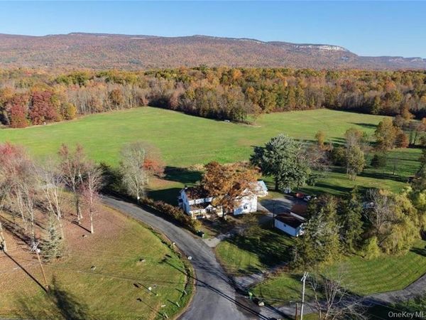 4 Low Road, Wallkill, NY 12589