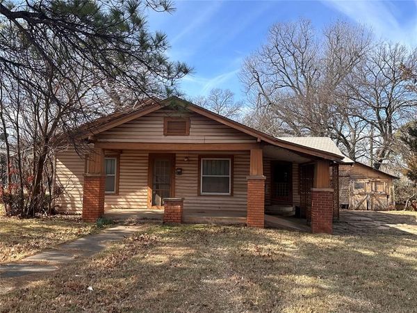 924 S 13th Street, Chickasha, OK 73018