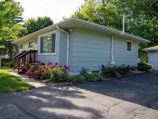 4610 Steinhauer Trail, Madison, WI 53716