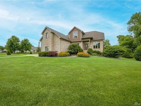 9922 Arn Drive, Washington TWP, OH 45458