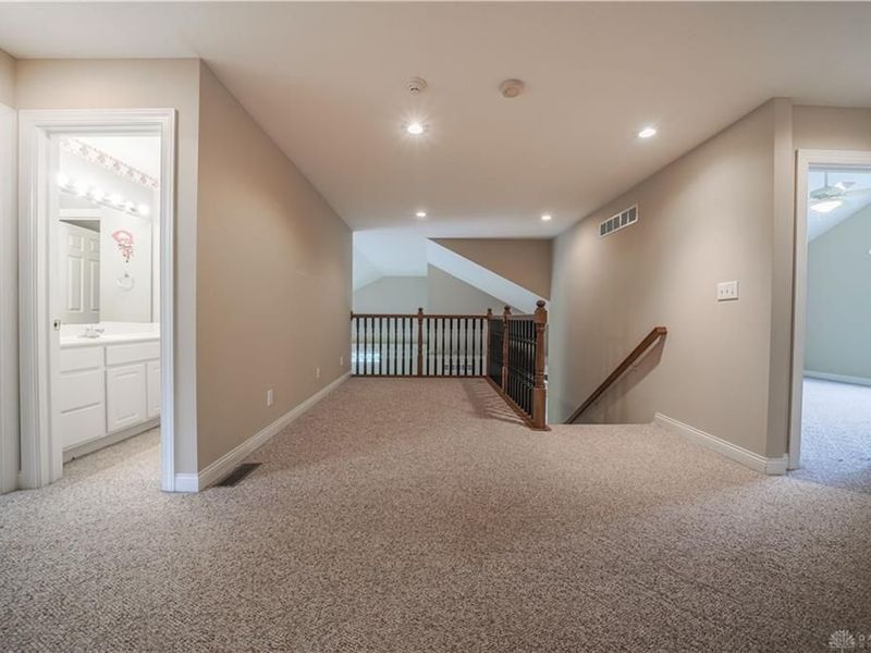 9922 Arn Drive, Washington Township, OH 45458 Photo 34