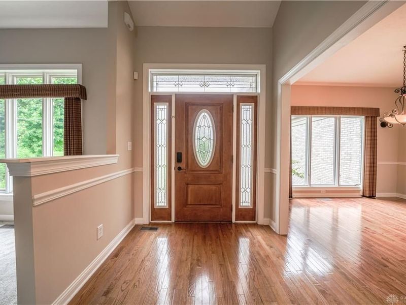 9922 Arn Drive, Washington Township, OH 45458 Photo 4