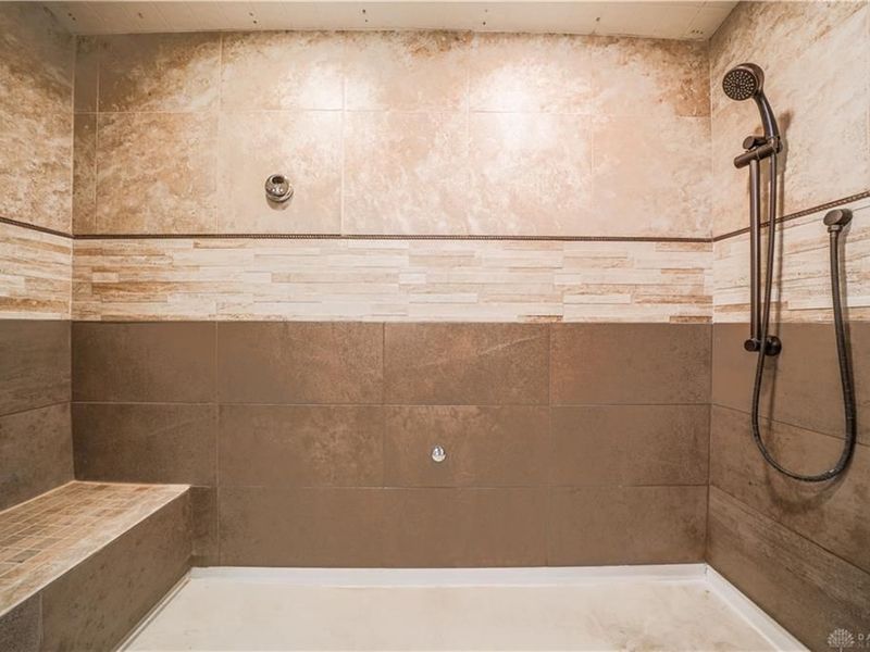 9922 Arn Drive, Washington Township, OH 45458 Photo 41
