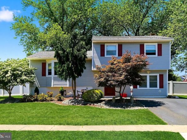 20 BROMLEY DRIVE, HAZLET, NJ 07730