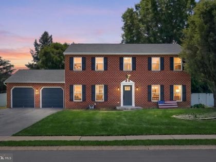 405 WHITE ROSE LANE York, PA 17402