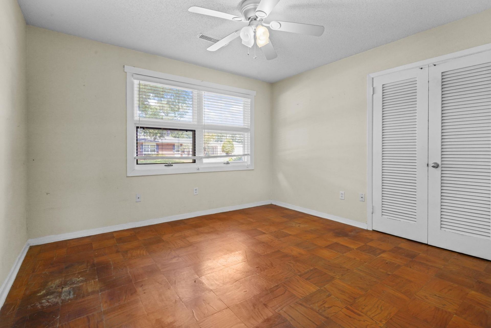 748 Yellowwood Ave.  Photo 14