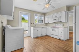 748 Yellowwood Ave. photo 4