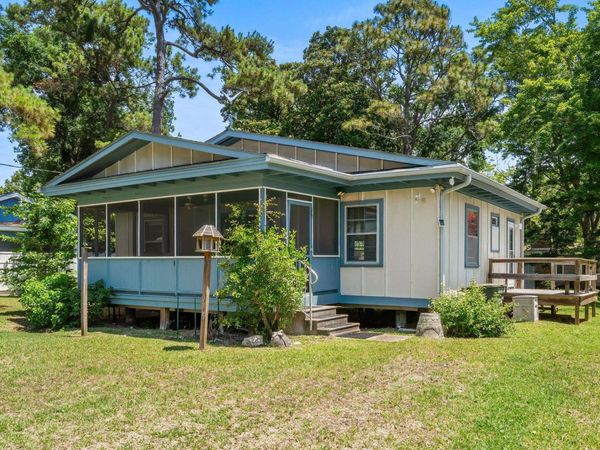 504 36th Ave. S , North Myrtle Beach, SC 29582