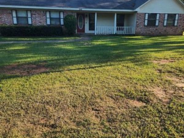 386 Country Club Circle , Minden, LA 71055