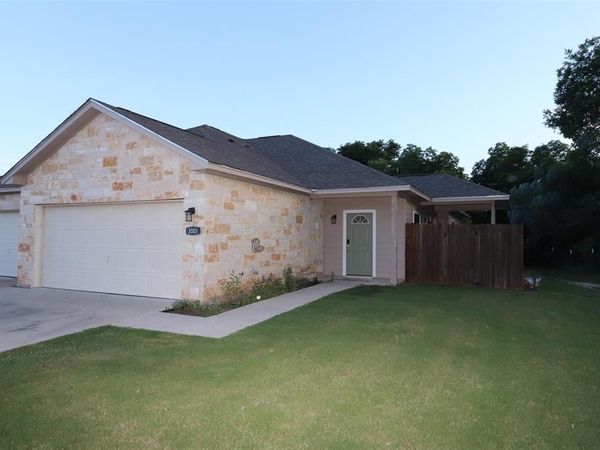 3001 Waterstone Drive, Brownwood, TX 76801