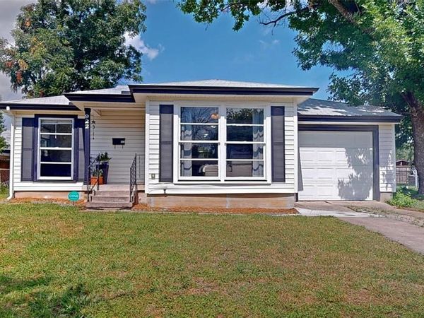 922 Tamara Lane , Grand Prairie, TX 75051