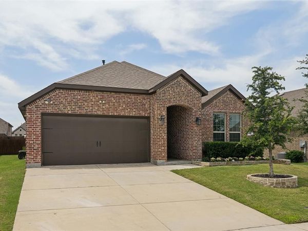 437 Forestridge Drive , Fate, TX 75087
