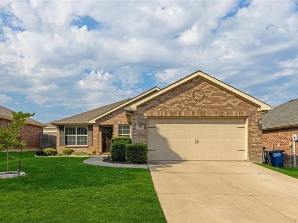 325 Crosscreek Drive, Princeton, TX 75407