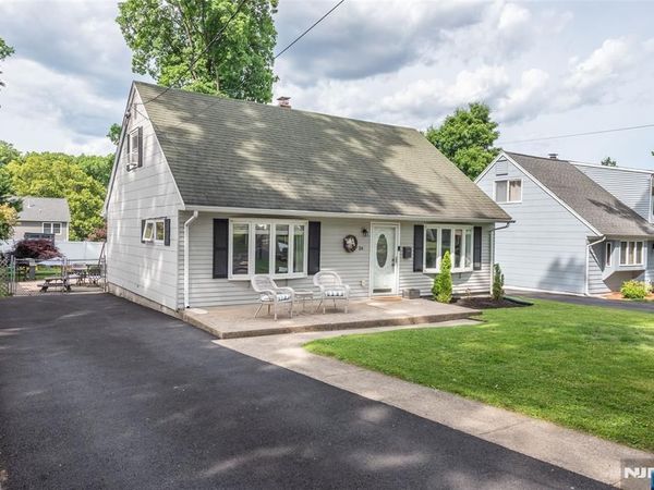 114 Sunrise Terrace, CEDAR GROVE, NJ 07009
