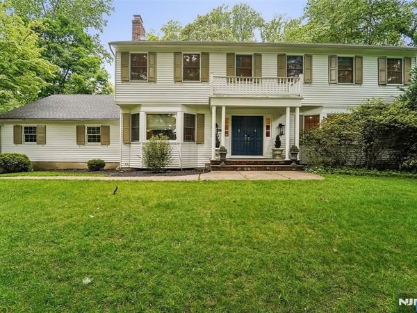 105 Deerhorn Court, Upper Saddle River, NJ 07458