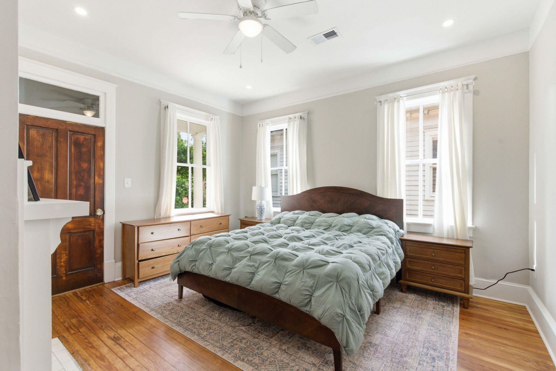 8 Pitt Street Photo 13