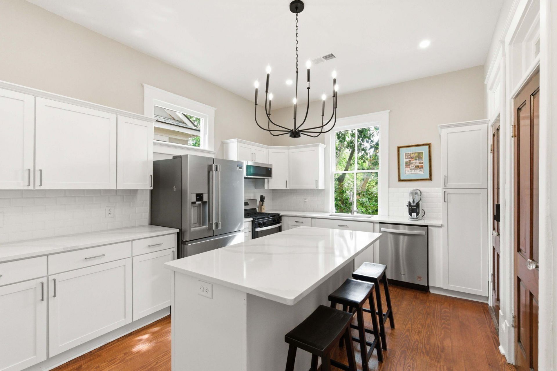 8 Pitt Street Photo 8