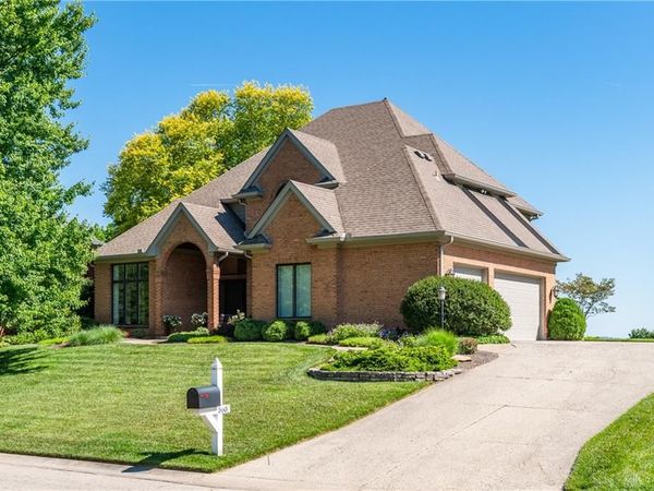 560 Heatherwoode Circle, Springboro, OH 45066