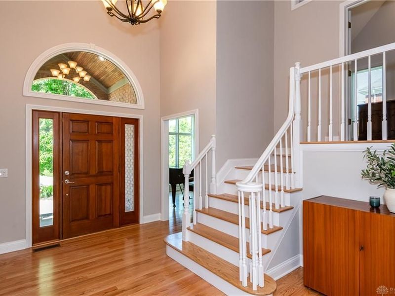 560 Heatherwoode Circle, Springboro, OH 45066 Photo 6