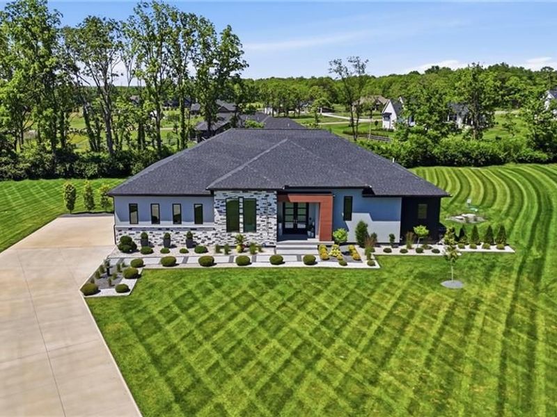 2268 Presley Court, Clearcreek Township, OH 45036 Photo 6