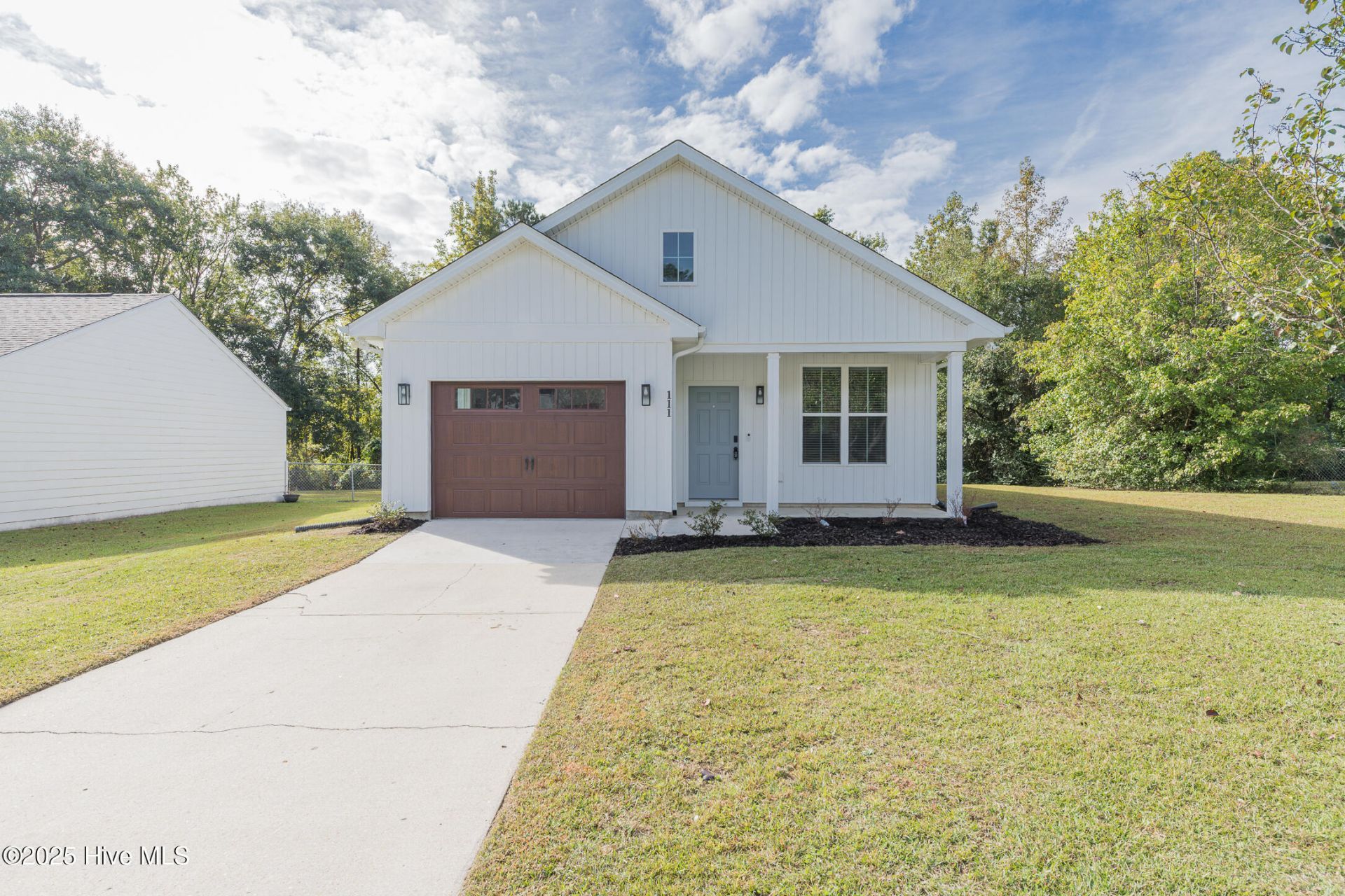 111 Hampton Court , Jacksonville, NC 28546 Main Photo