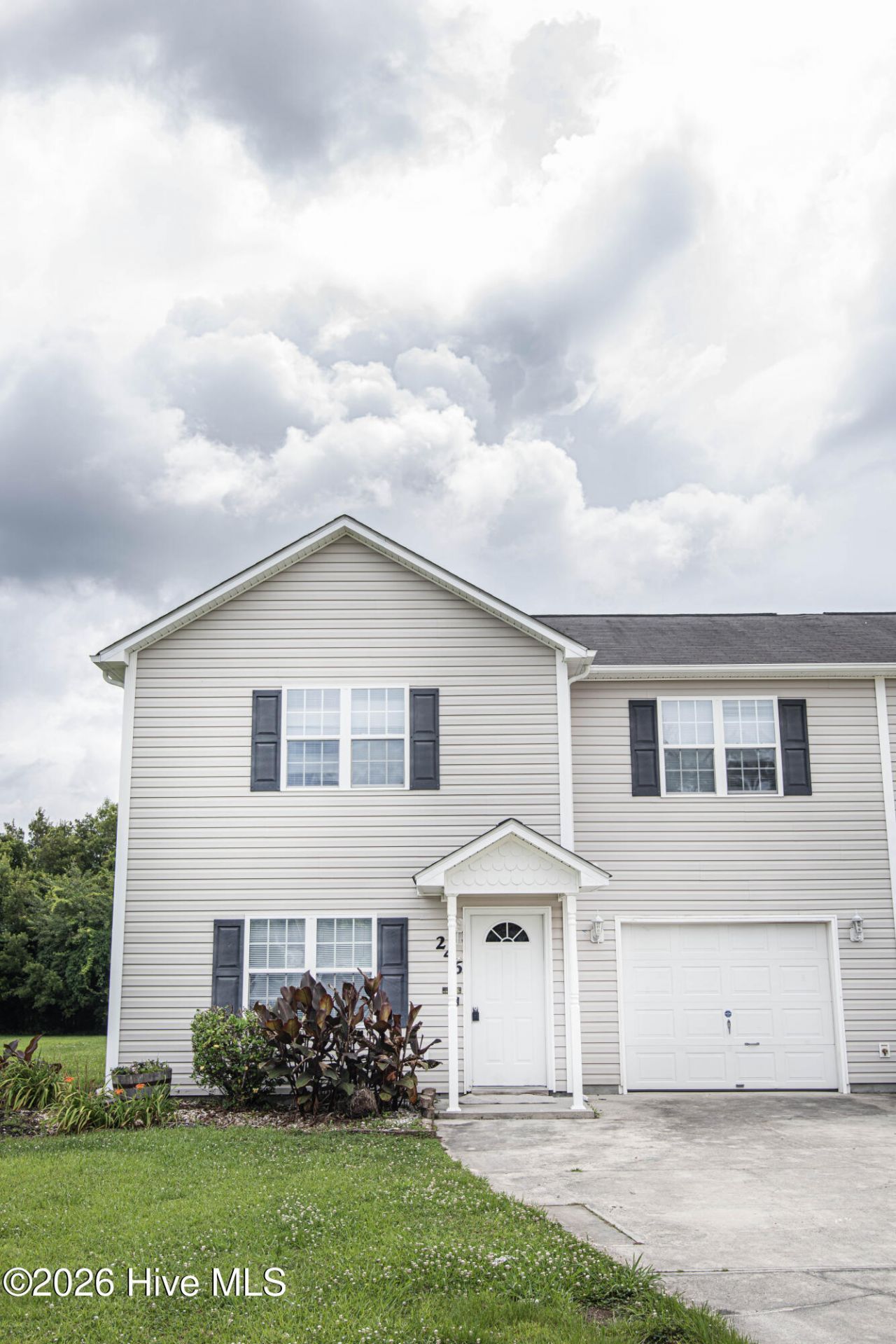 246 Smallwood Road, Hubert, NC 28539 Main Photo