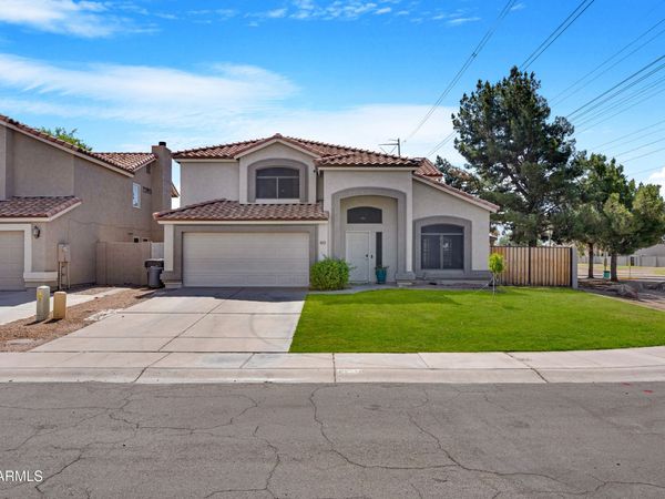 338 N COBBLESTONE Street, Gilbert, AZ 85234