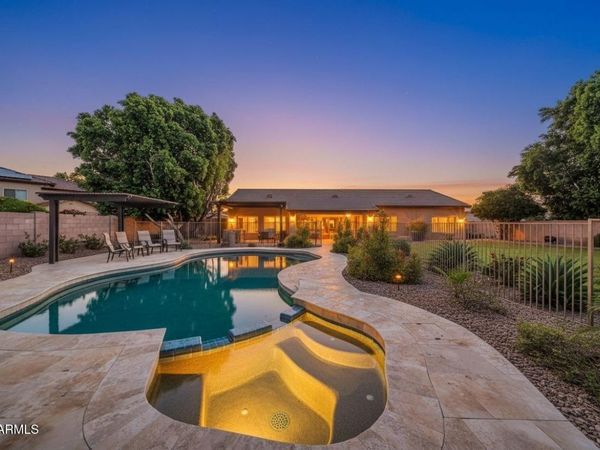 8039 W BRIDEN Lane, Peoria, AZ 85383
