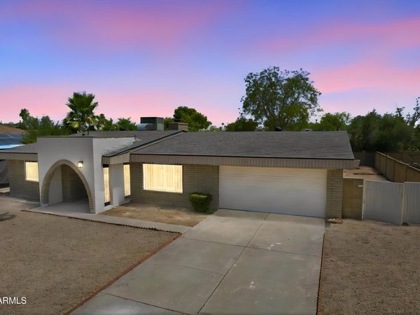 4427 W Dahlia Drive, Glendale, AZ 85304