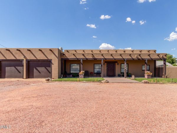 2940 E UNION HILLS Drive, Phoenix, AZ 85050