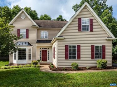 363 GRAYROCK DR , CROZET, VA 22932