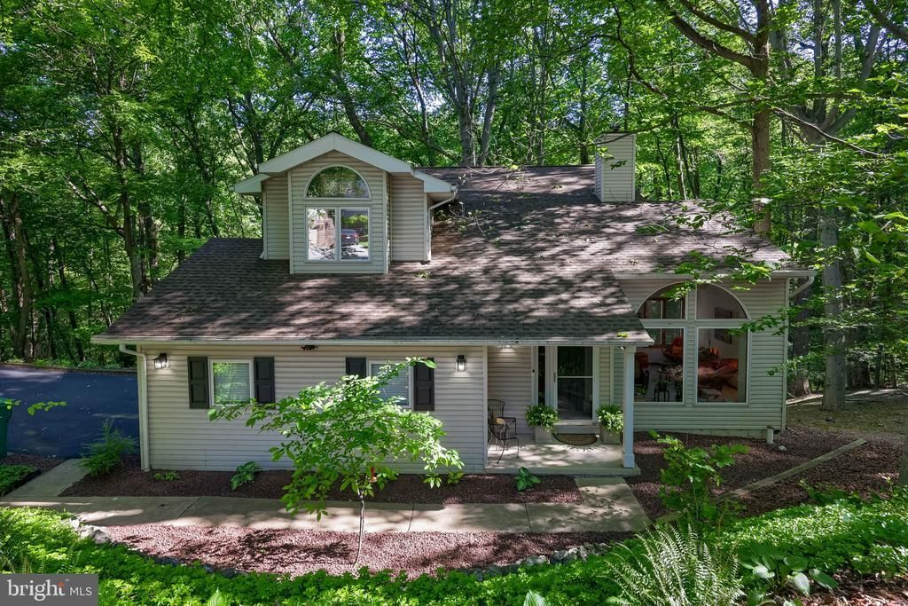 835 Verden Drive , Hummelstown, PA 17036 Main Photo