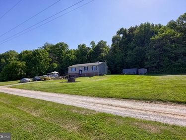 942 D BUCK ROAD, QUARRYVILLE, PA 17566