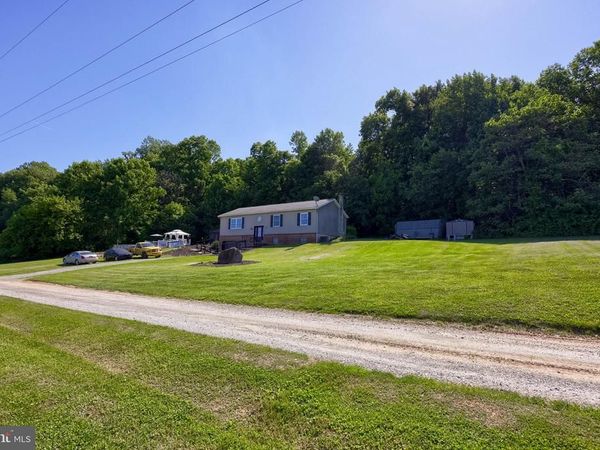 942 D BUCK ROAD, QUARRYVILLE, PA 17566