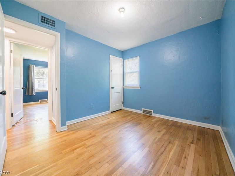 23861 Colbourne, Euclid, OH 44123 Photo 15