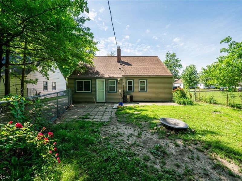 23861 Colbourne, Euclid, OH 44123 Photo 25