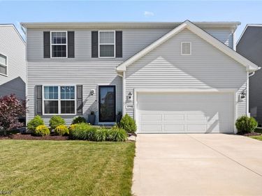 37390 Amber Way, North Ridgeville, OH 44039