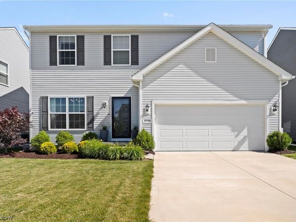 37390 Amber Way , North Ridgeville, OH 44039
