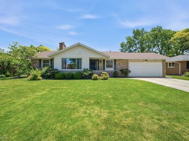 4480 Vezber Drive, Seven Hills, OH 44131