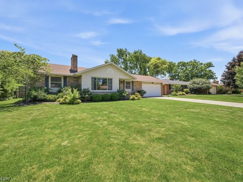 4480 Vezber Drive , Seven Hills, OH 44131 Photo 2